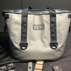 Yeti Hopper 30